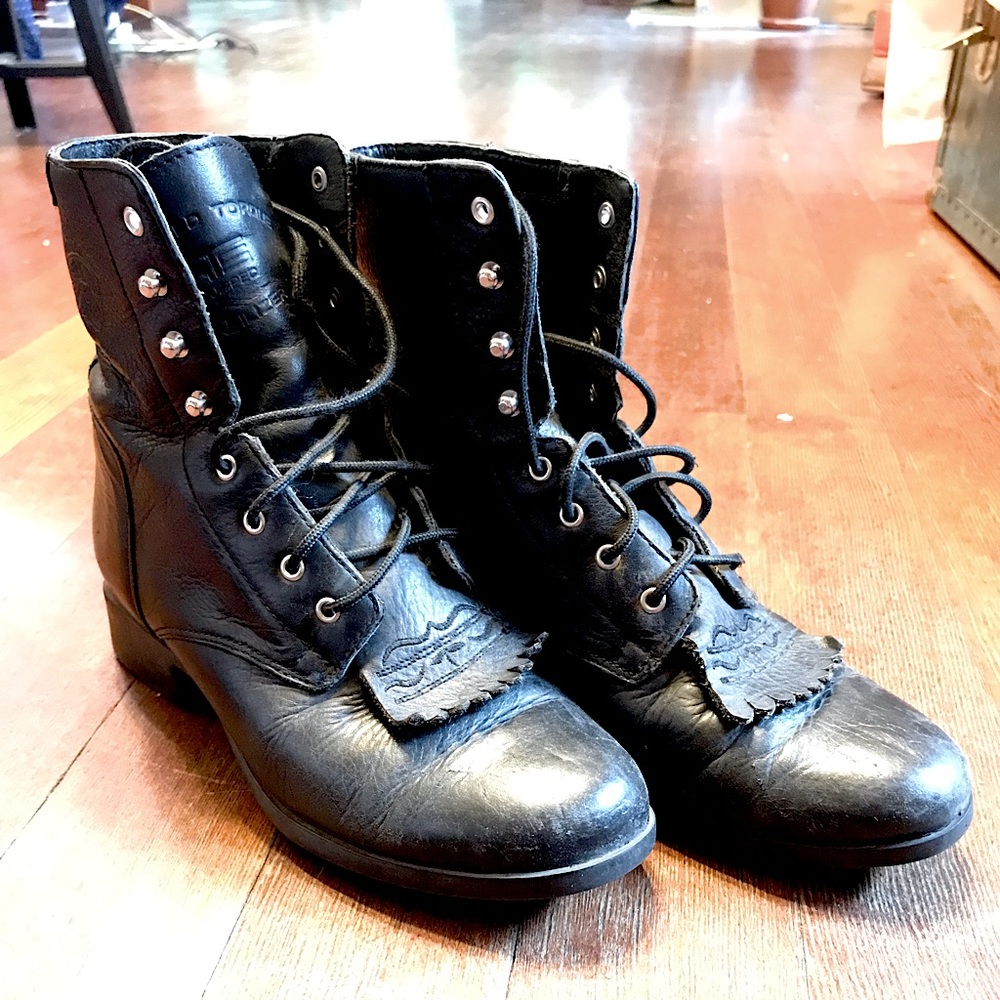 Black Leather Ariat Lace-Up Western Style Boots